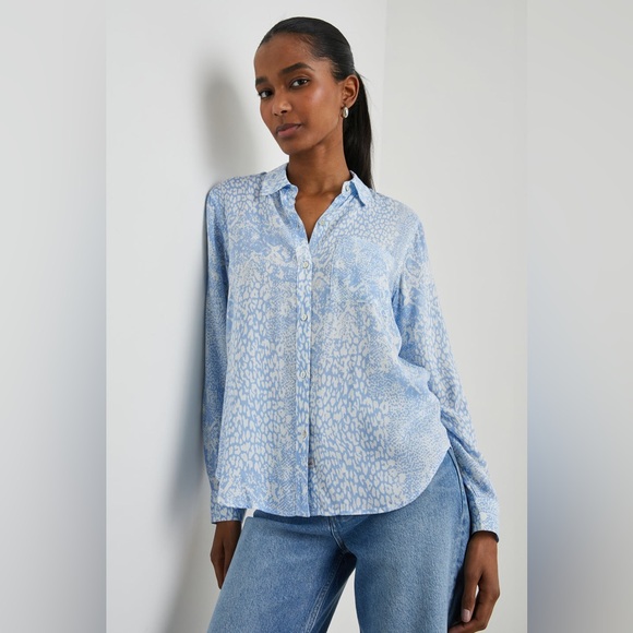 NWT RAILS Josephine Shirt in Aqua Mixed Animals - Picture 2 of 9